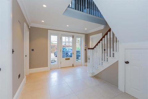 4 bedroom detached house for sale, Fairmile, Henley-On-Thames RG9