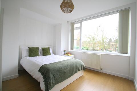 4 bedroom end of terrace house for sale, Pymers Mead, London, SE21