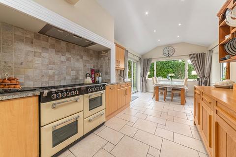 4 Beech Grove, Rushden, NN10 6EJ