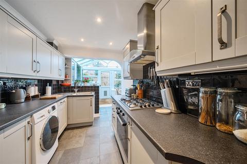 4 Barncroft, Turvey, Bedford, MK43 8DN