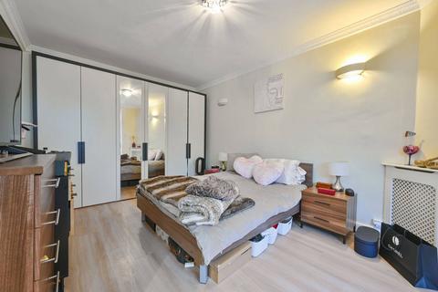 2 bedroom flat for sale, Circus Road, St John's Wood, London, NW8