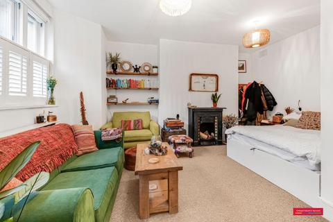 Studio for sale, Alexandra Road, Swiss Cottage