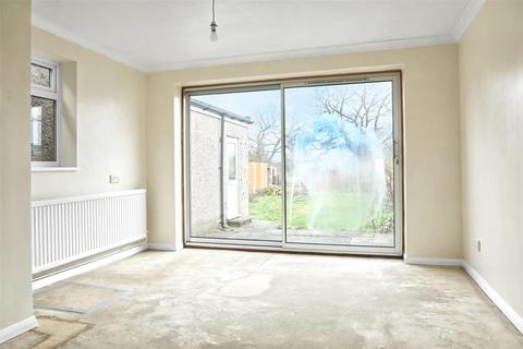 19 Chiltern Close, Ware, SG12 0RN