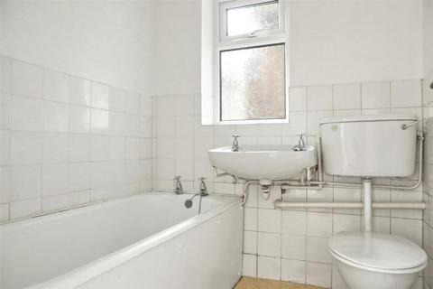 19 Chiltern Close, Ware, SG12 0RN