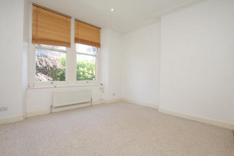 2 bedroom apartment to rent, Whatley Road, Bristol BS8