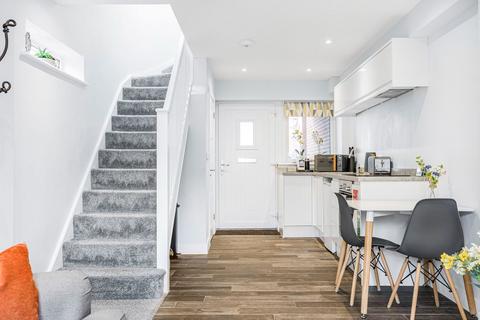 6 Fairview Close, Cheltenham, GL52 2LB