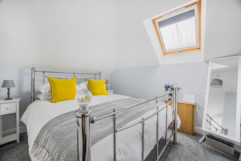 6 Fairview Close, Cheltenham, GL52 2LB