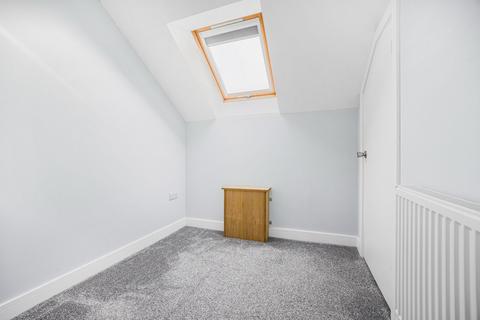 6 Fairview Close, Cheltenham, GL52 2LB