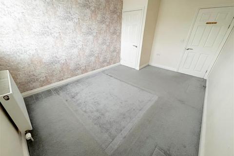109 Louth Road, Holton Le Clay, Grimsby, DN36 5AD