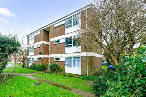 12, Bishops Court Bishops Close, Worthing, BN14 7JS