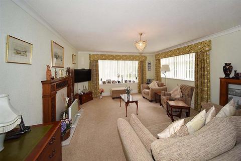 2 bedroom apartment for sale, Castle Hill Court, Prestbury, Macclesfield