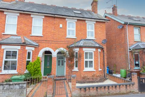 3 bedroom semi-detached house for sale, York Road, Farnborough, GU14