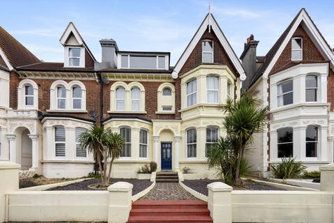 2 bedroom apartment for sale, Wilbury Avenue, Hove BN3