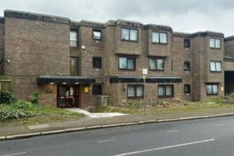 Studio to rent, Margaret Cassidy House, Bath Road, West Drayton