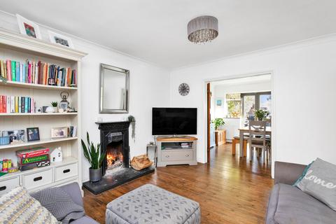 3 bedroom detached house for sale, Cherry Tree Avenue, Haslemere, GU27