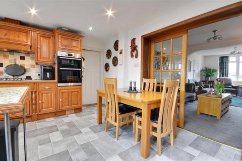 3 bedroom semi-detached house for sale, New Winchelsea Road, Rye