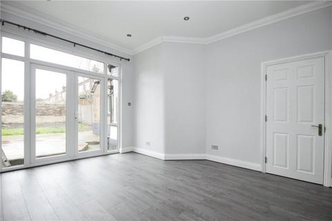 4 bedroom end of terrace house to rent, Guildersfield Road, London, SW16