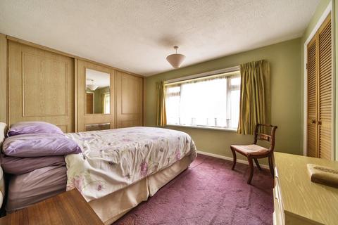 110 Envis Way, Fairlands, Guildford, GU3 3NL