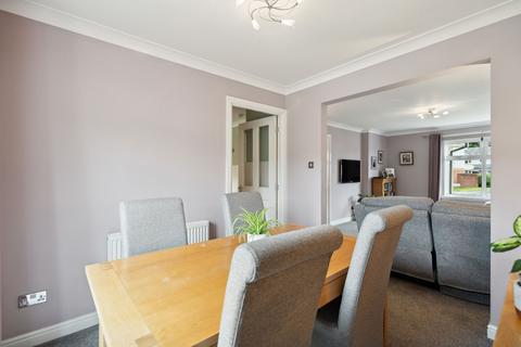 37 Munnoch Way, Plean, Stirling, FK7 8GA