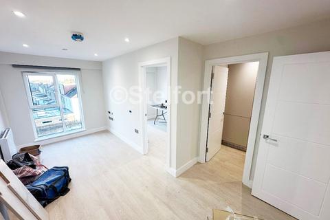 1 bedroom apartment to rent, Goodmayes Road, London IG3