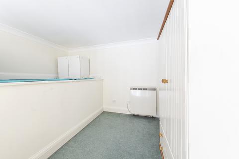 1 bedroom apartment to rent, South Block, London SE1