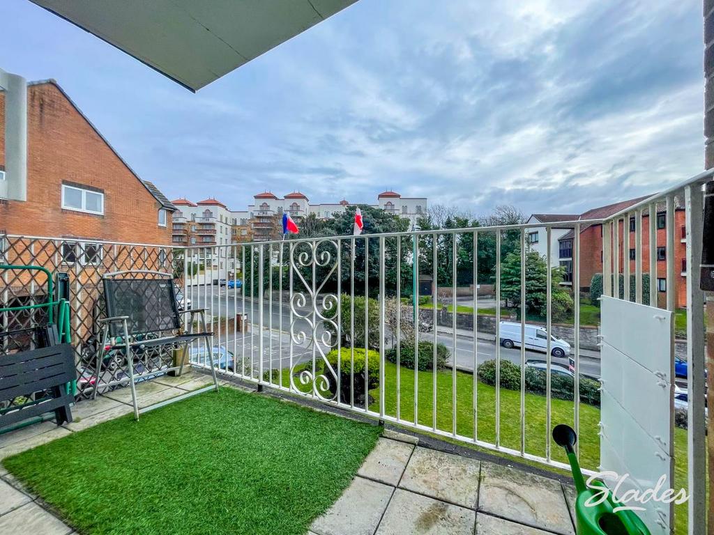 4 Marina balcony mai