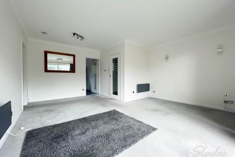 2 bedroom apartment to rent, Marina Court, Sea Road, Boscombe