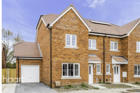 Halifax Close, Guildford