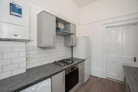 1 bedroom flat to rent, Shooters Hill Road, London SE3