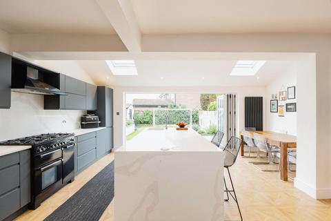 10 Ellenbrook Road, Worsley, Manchester, M28 1FZ