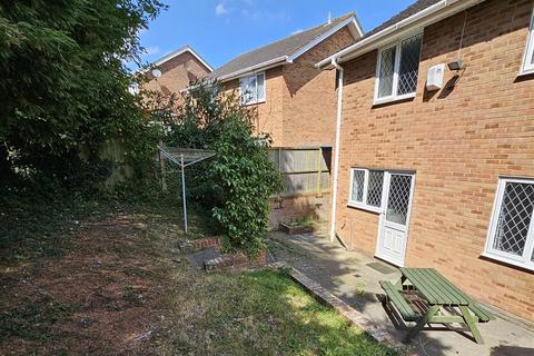 6 bedroom house to rent, Headcorn Drive, Canterbury