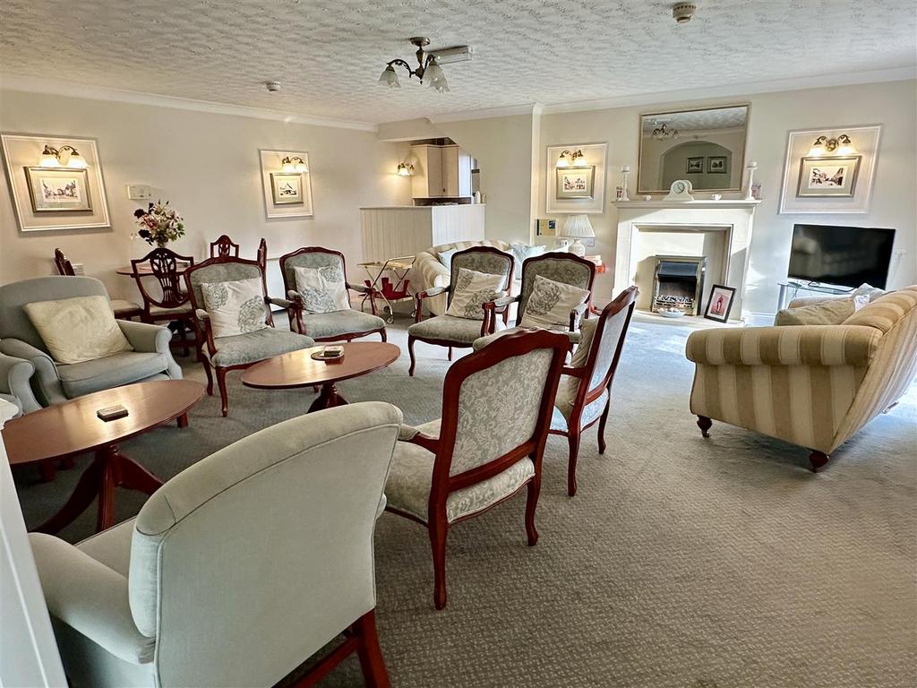 Communal lounge