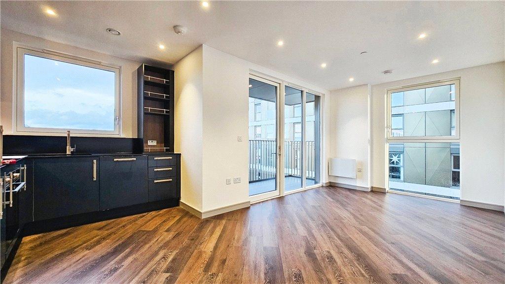 Reception/Kitchen