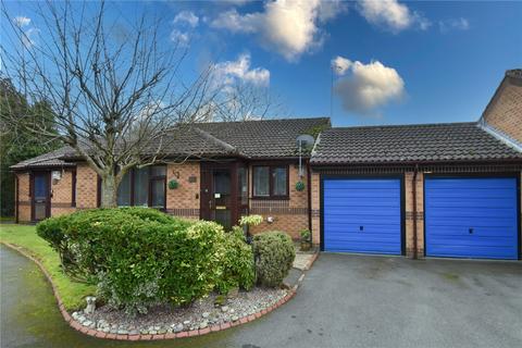 2 bedroom bungalow for sale, Monyhull Hall Road, Kings Norton, Birmingham, B30