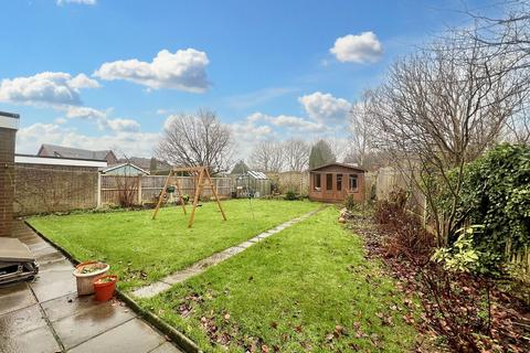 5 bedroom detached house for sale, Moorfield Close, Preston