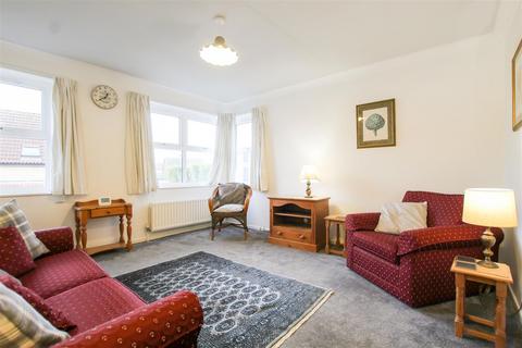 2 bedroom apartment to rent, Howlett Way, Cambridge CB25