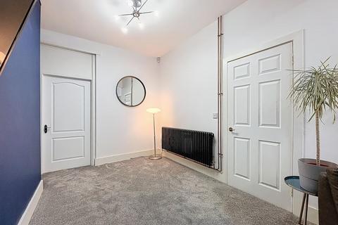 4 bedroom terraced house to rent, Coedcae Street, Cardiff