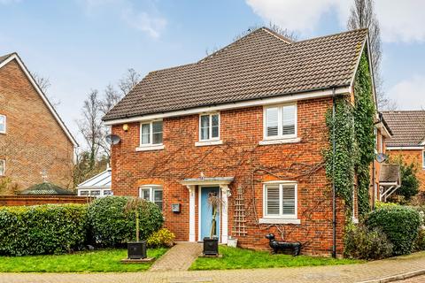 3 bedroom link detached house for sale, Albion Way, Edenbridge, Kent