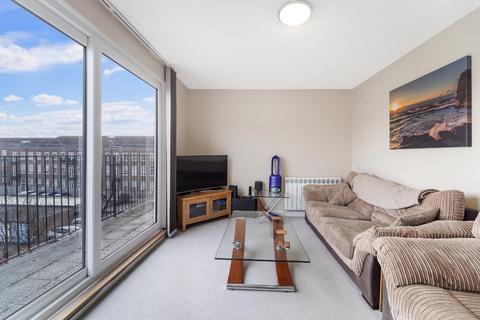 1 bedroom flat for sale, Packham Court, Farm Way, Worcester Park