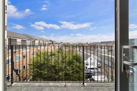 1 bedroom flat for sale, Packham Court, Farm Way, Worcester Park