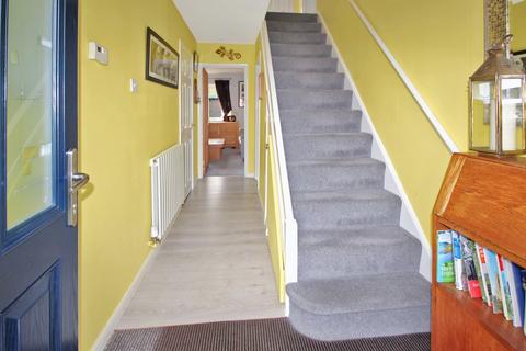 28 Dickens Road, Rugby, CV22 5RW