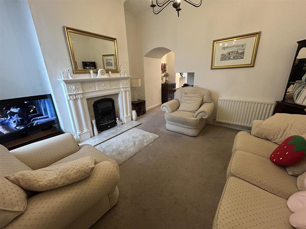 Rear lounge