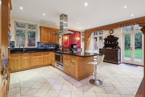 6 bedroom detached house for sale, Old Avenue, Weybridge, Surrey, KT13