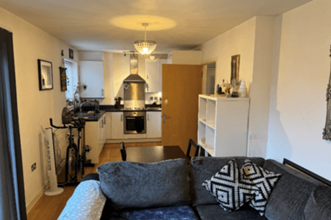 1 bedroom apartment for sale, at 3 Finnegan Lodge, 39 Varcoe Gardens, London UB3