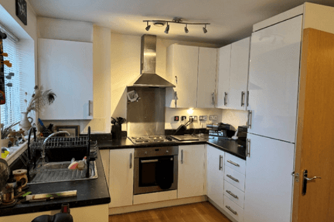 1 bedroom apartment for sale, at 3 Finnegan Lodge, 39 Varcoe Gardens, London UB3