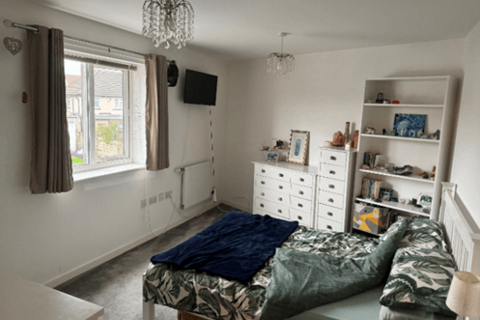 1 bedroom apartment for sale, at 3 Finnegan Lodge, 39 Varcoe Gardens, London UB3