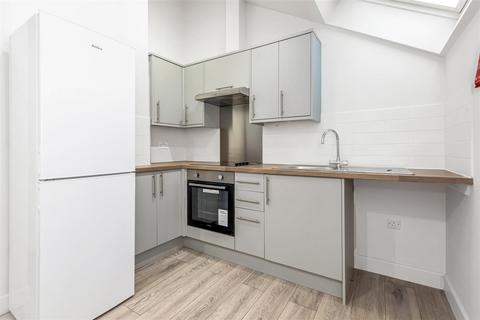 1 bedroom apartment to rent, Barking Road, London