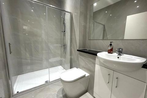 Studio to rent, Station Road, Harrow HA1