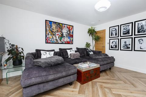 115a Northgate, Wakefield, WF1 3QU