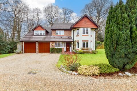 5 bedroom detached house for sale, Pondtail Copse, Horsham, West Sussex